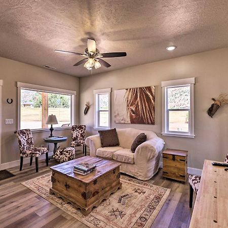 Quiet Kanab Home With Panoramic Views And Porch! エクステリア 写真