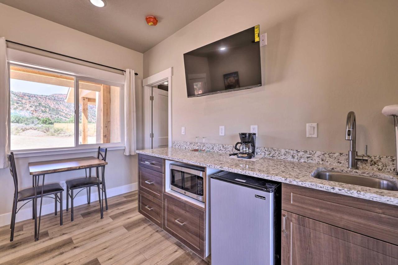 Quiet Kanab Home With Panoramic Views And Porch! エクステリア 写真